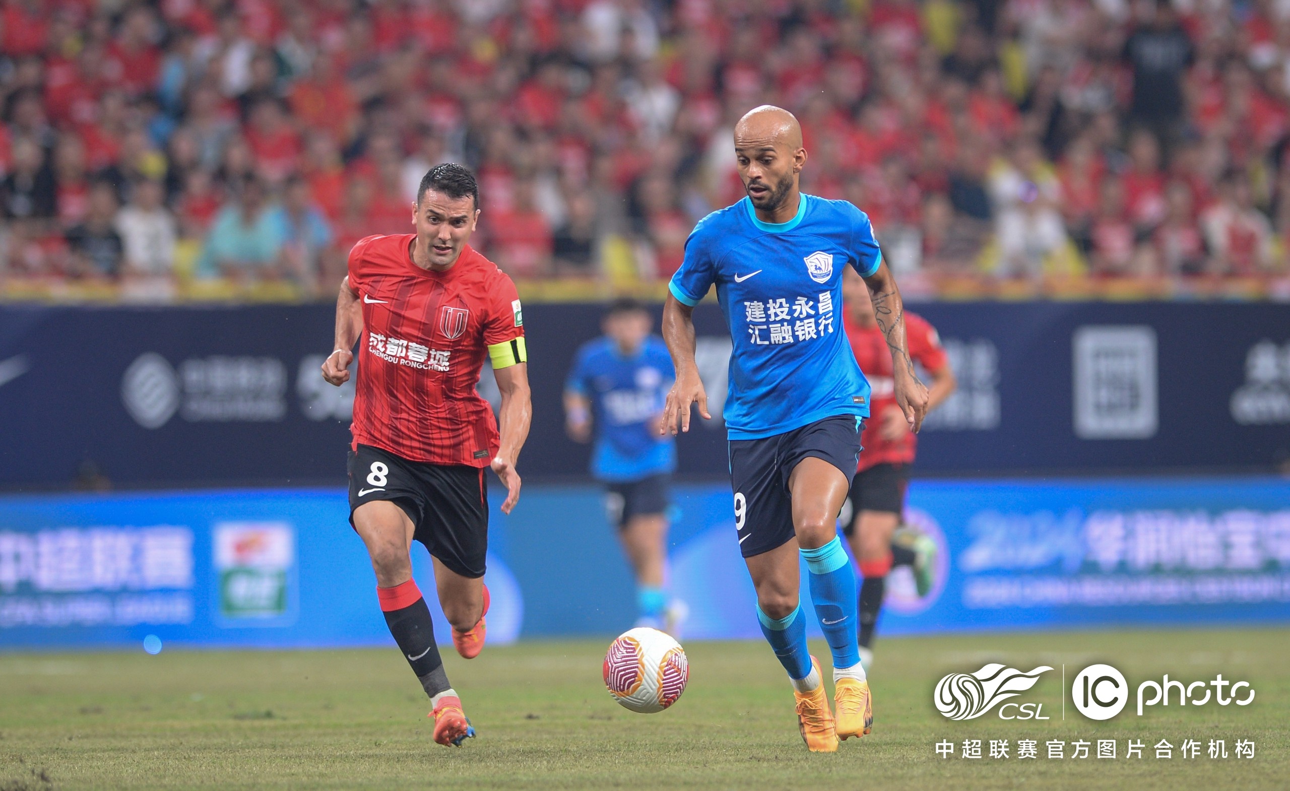 赛前体能课后；亚特兰大远射贴柱备战法国杯；震撼外界；控场能力受关注