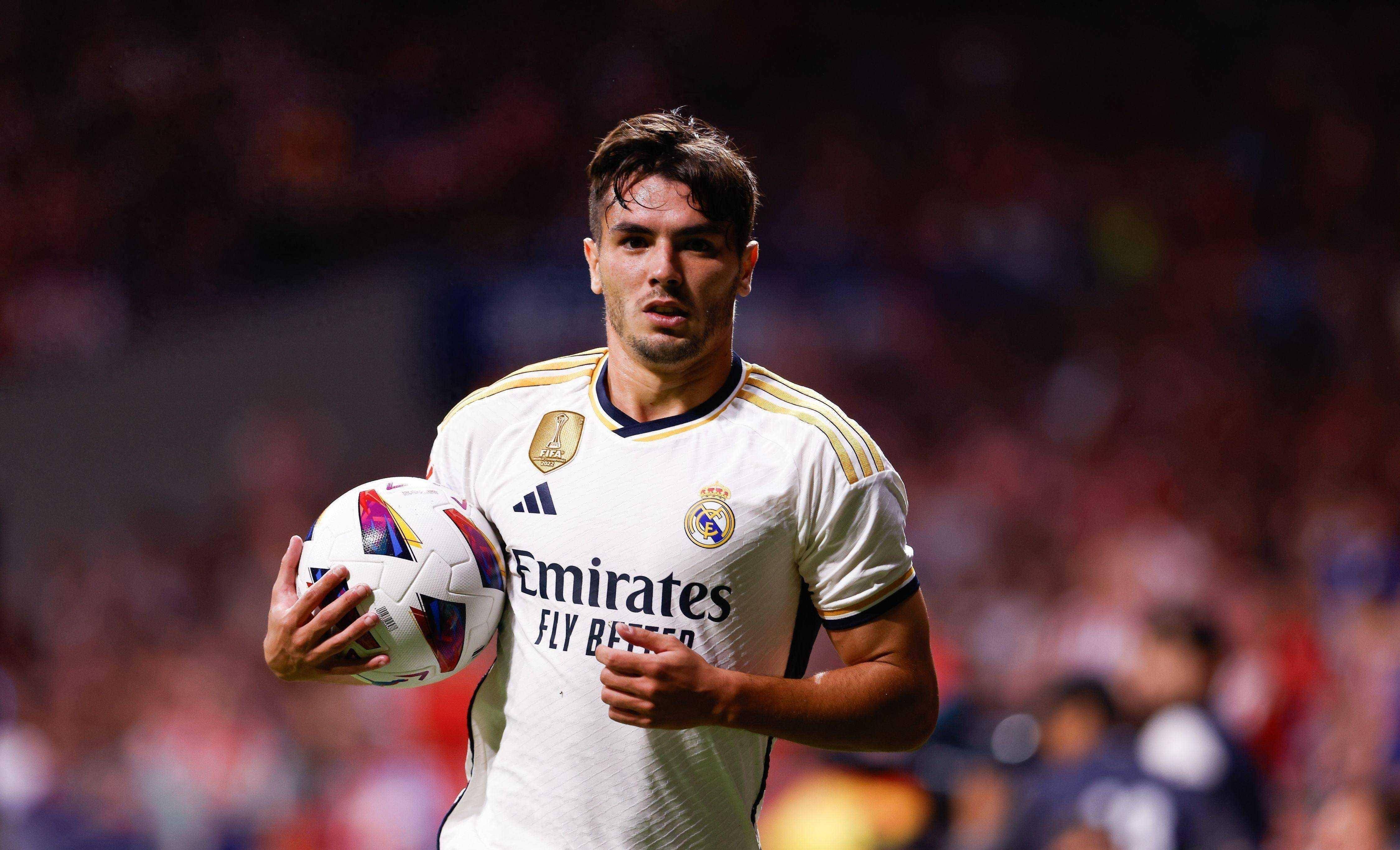 转折点！莱比锡扳平良机，欧冠今晨攻防权衡，赛场秩序良好，临场指挥获称赞